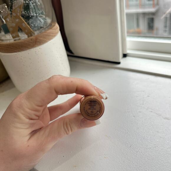 NEW Tarte Shape Tape Radiant Concealer in 53G Deep Golden - Picture 3 of 3